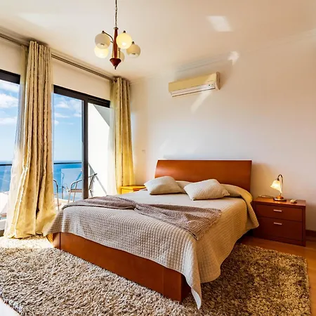 Alex,pool And Ocean View Calheta (Madeira)