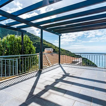 Alex,pool And Ocean View Calheta (Madeira)
