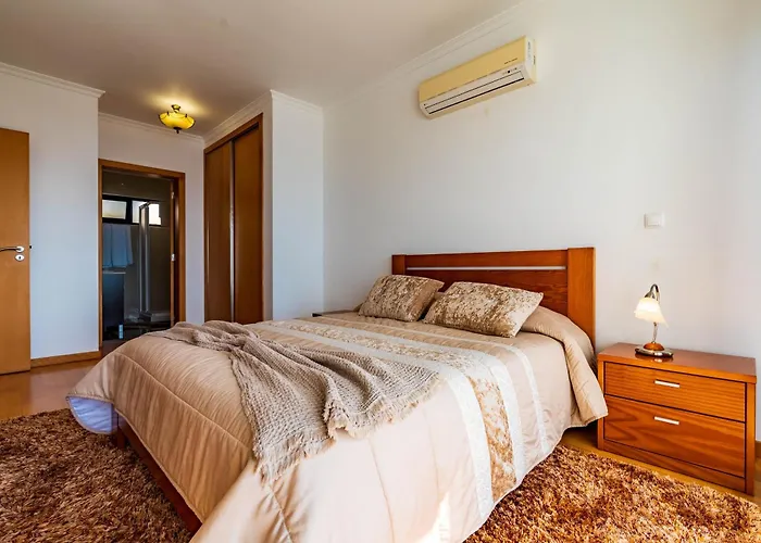 Alex,pool And Ocean View