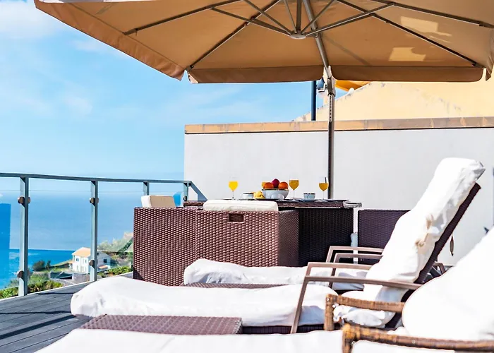 Alex,pool And Ocean View * קלייטה
